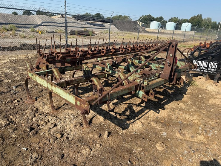 john-deere-1100-image-2