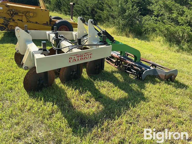 patriot-pivot-track-closer-image-3