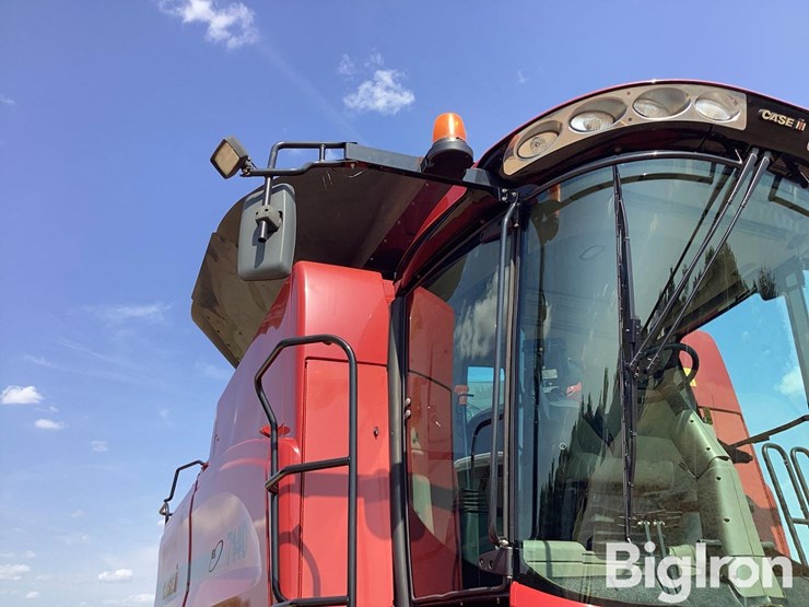 2014-case-ih-7140-image-20