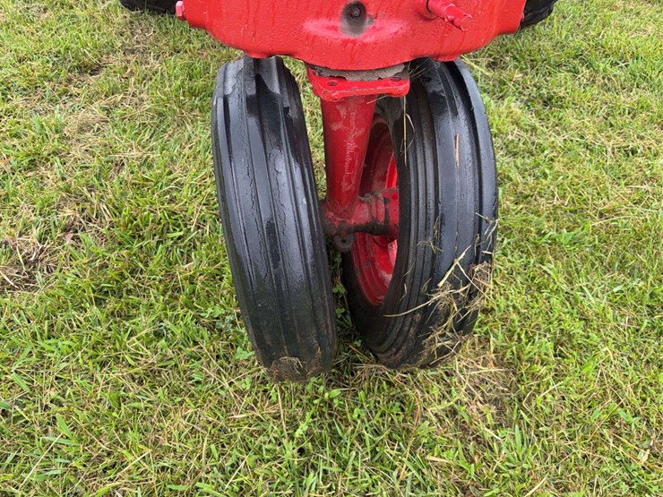 farmall-m-image-13