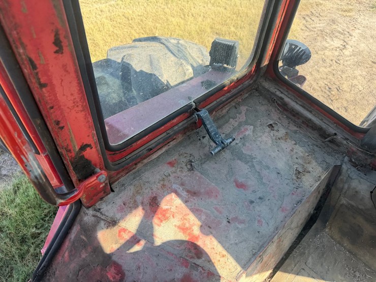 1983-massey-ferguson-4880-image-88