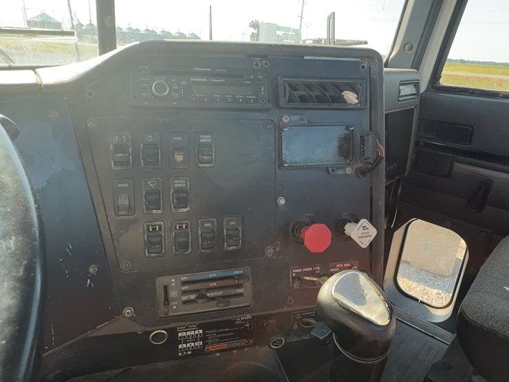 2000-international-9100-image-72