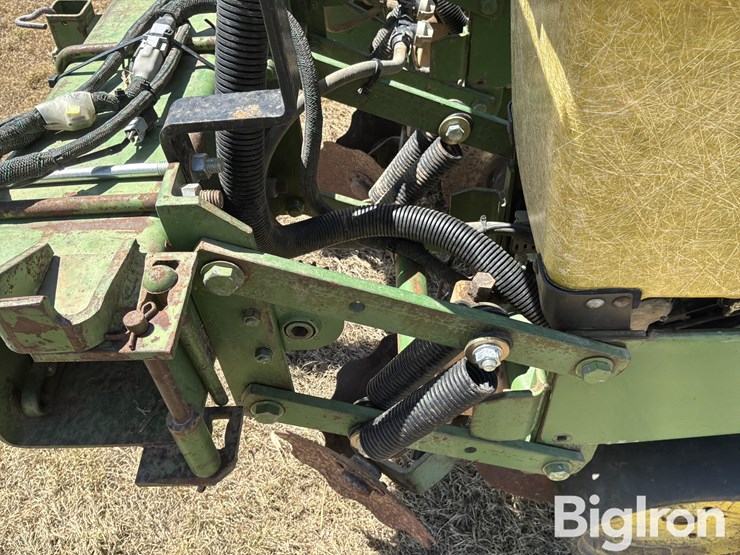 john-deere-7100-image-16