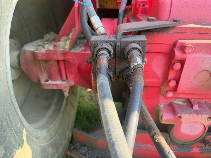 1983-massey-ferguson-4880-image-20
