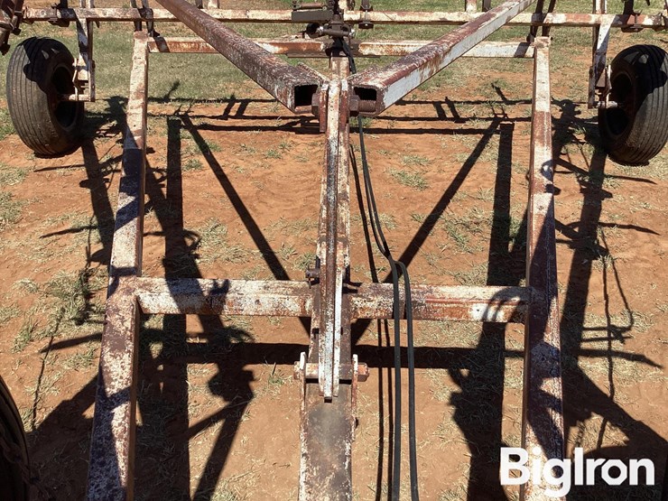 nh3-40’-anhydrous-knife-applicator-image-15