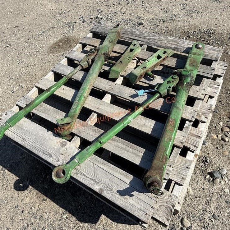 JOHN DEERE 4240