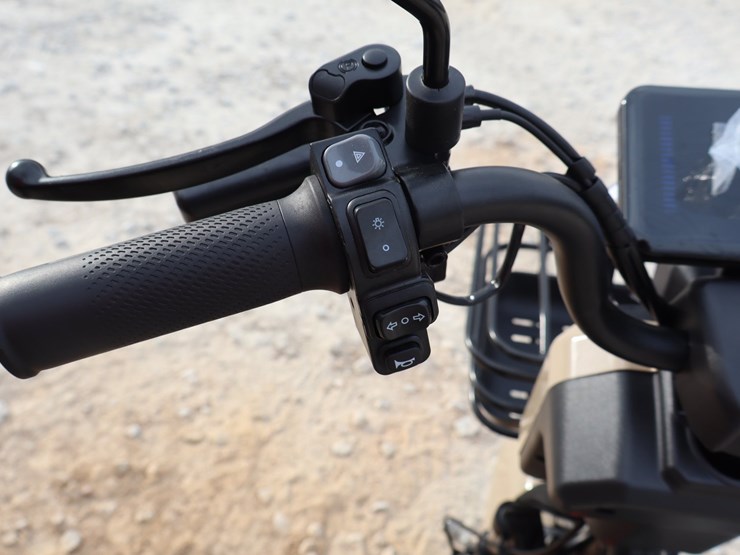 #72-•-electric-tricycle--khaki---assembly-required-image-11