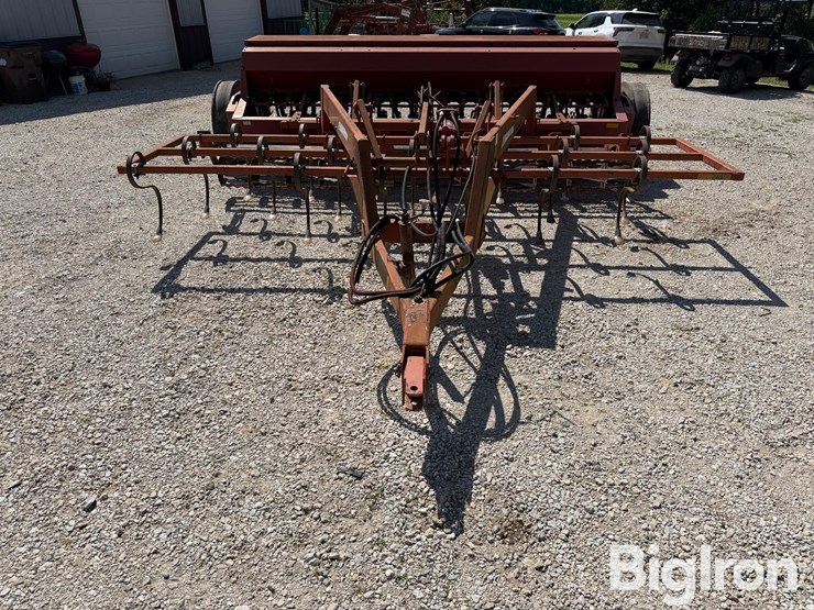 case-ih-5100-image-2