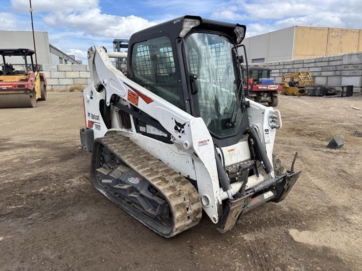 2017-bobcat-t595-image-2