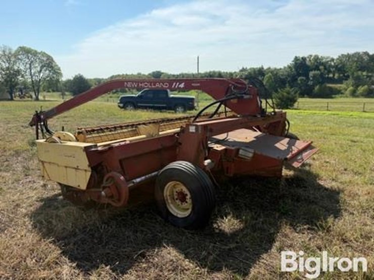 new-holland-114-image-7