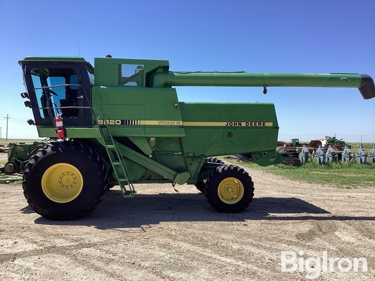 1985-john-deere-8820-titan-ii-image-8