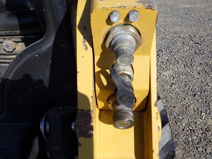 caterpillar-226d3-image-15