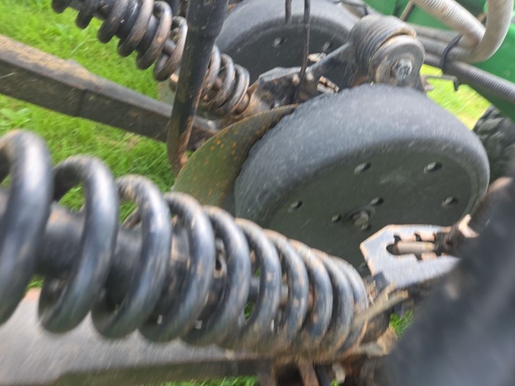 john-deere-1690-image-37