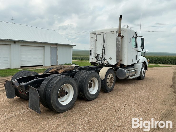 2007-freightliner-columbia-120-image-5