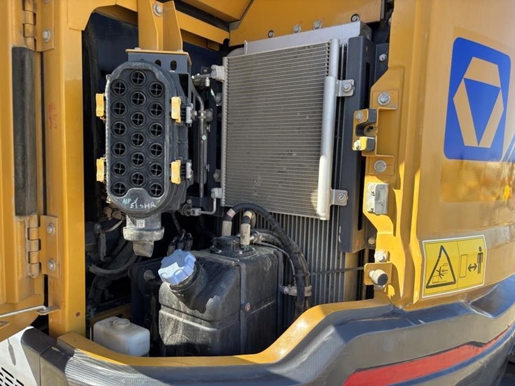 2023-xcmg-xe155ucr-hydraulic-excavator-image-46