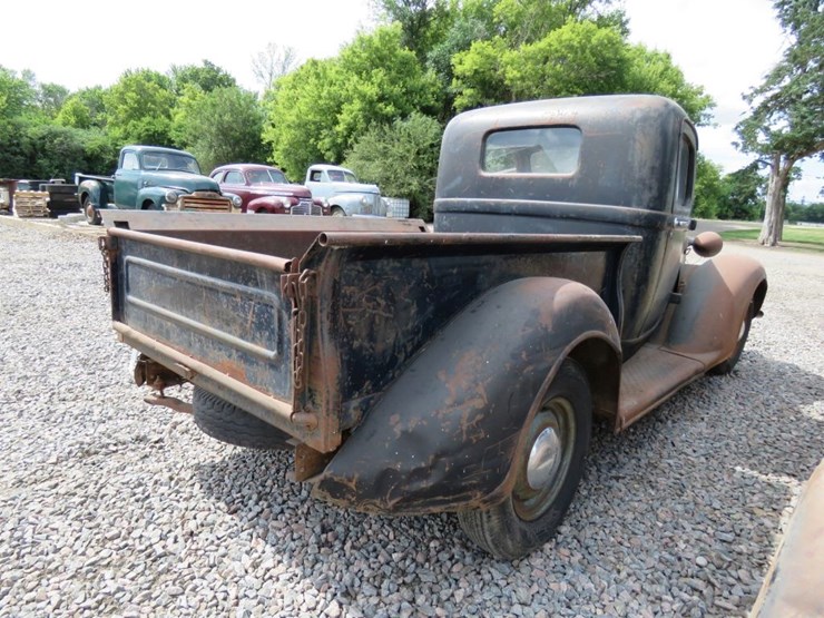 1938-plymouth-pt-57-pickup-image-8