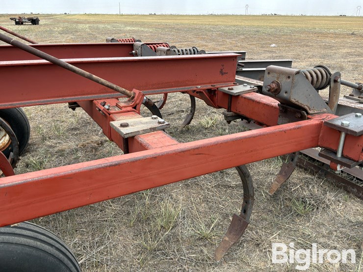 hesston-2540-image-15
