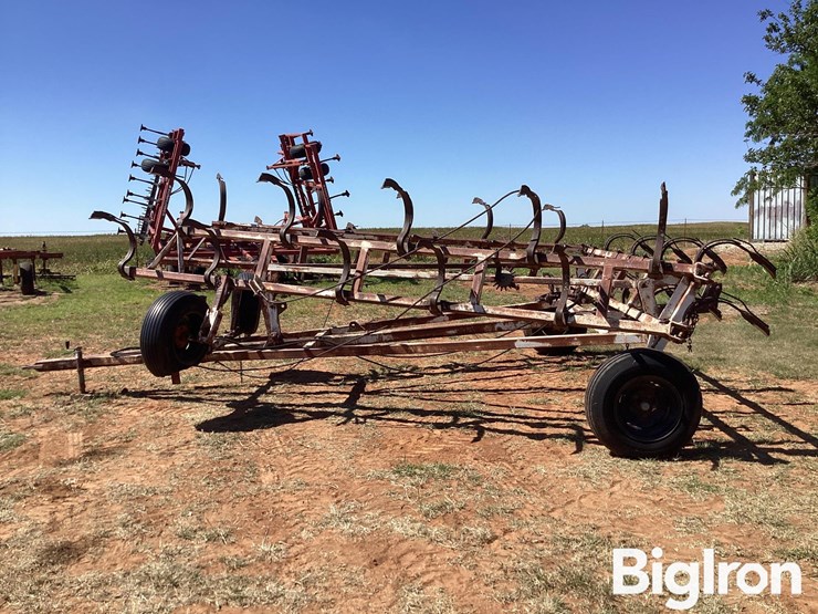 nh3-40’-anhydrous-knife-applicator-image-8