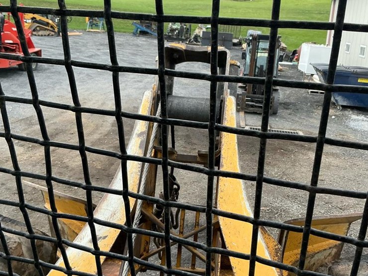 2005-john-deere-540-image-30