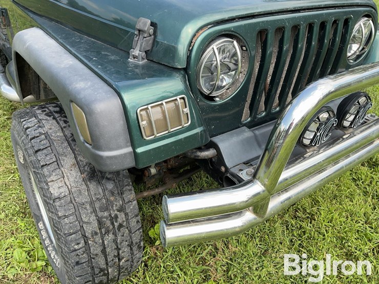 1999-jeep-wrangler-image-11