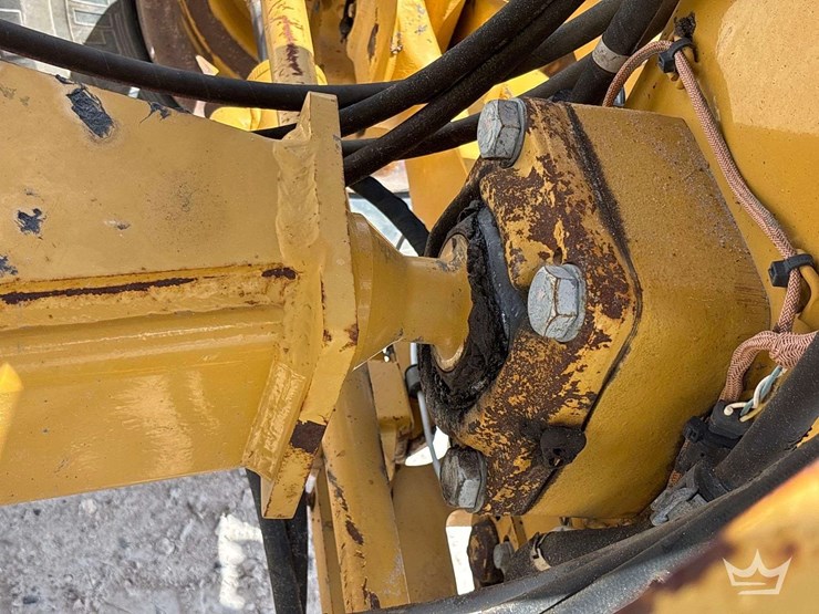 caterpillar-c6.6-image-36