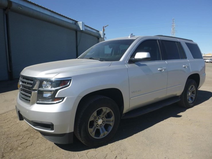 2018-chevrolet-tahoe-image-1
