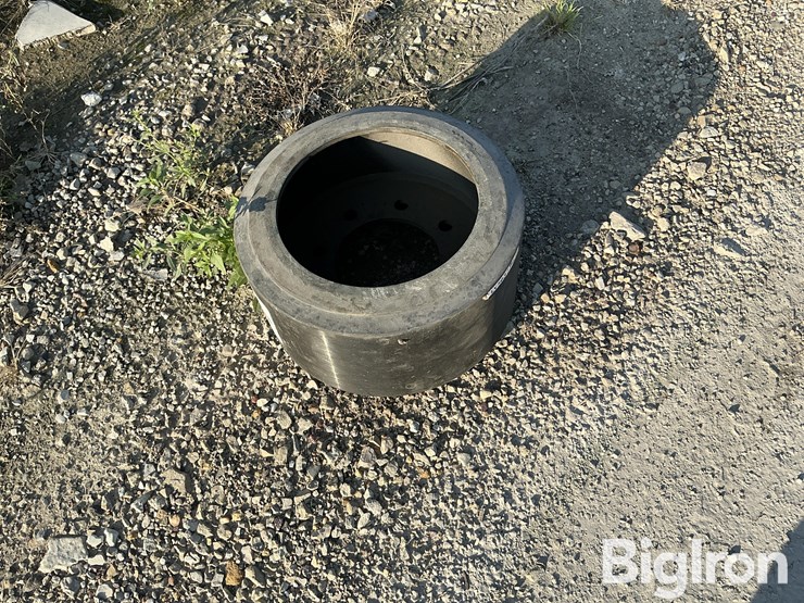 john-deere-8020-image-1
