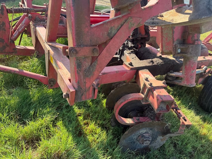 massey-ferguson-820-image-29
