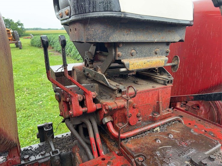 farmall-504-image-23