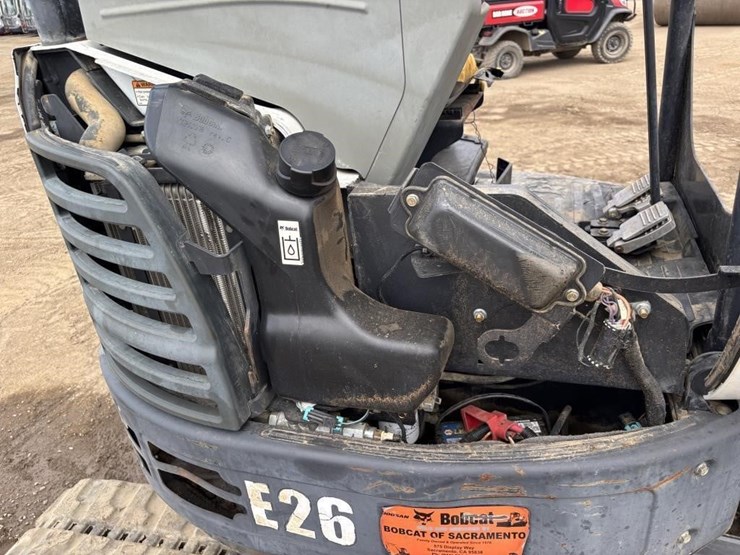 2013-bobcat-e26em-hydraulic-excavator-image-40