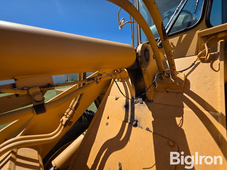 deere-444g-image-19