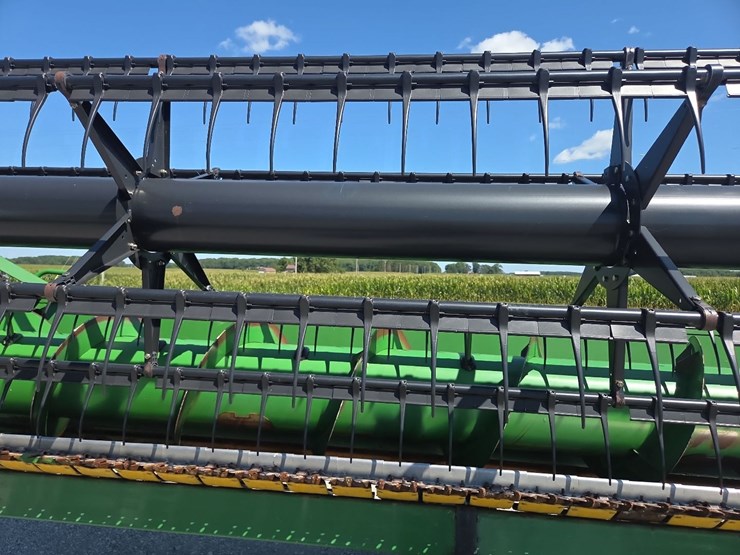 john-deere-635f-image-12