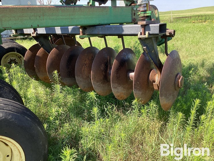 john-deere-331-image-14