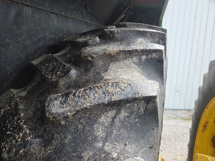 john-deere-4760-image-15