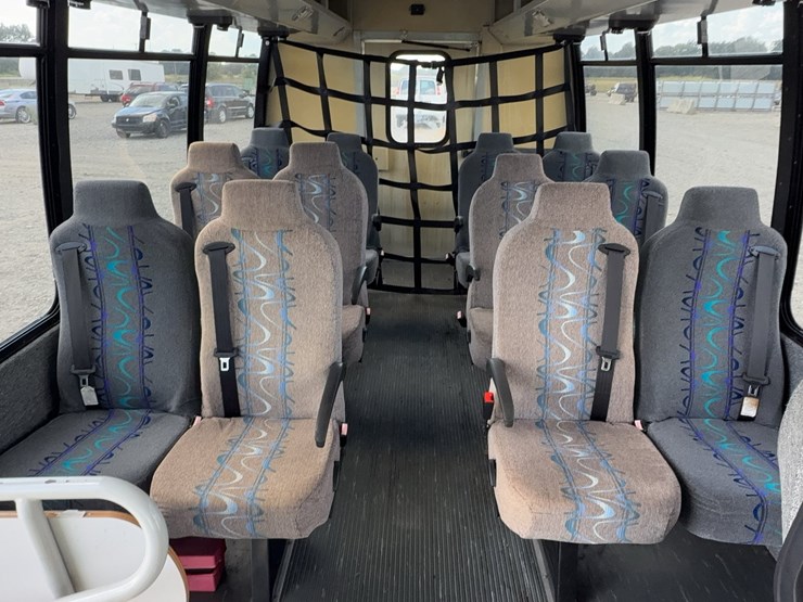2006-ford-e450-image-65