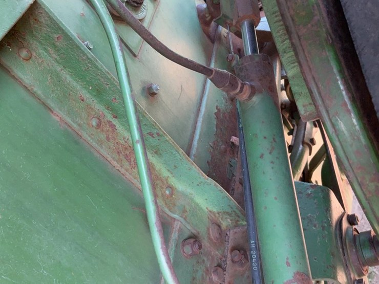 1969-john-deere-105-image-17