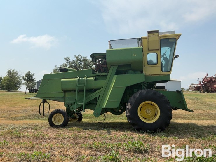 1969-john-deere-95-image-4