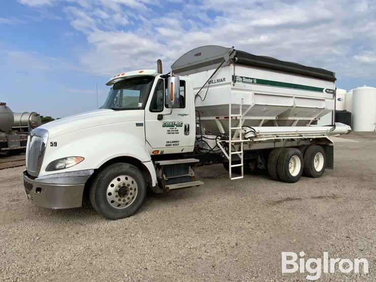 2012-international-prostar-image-1