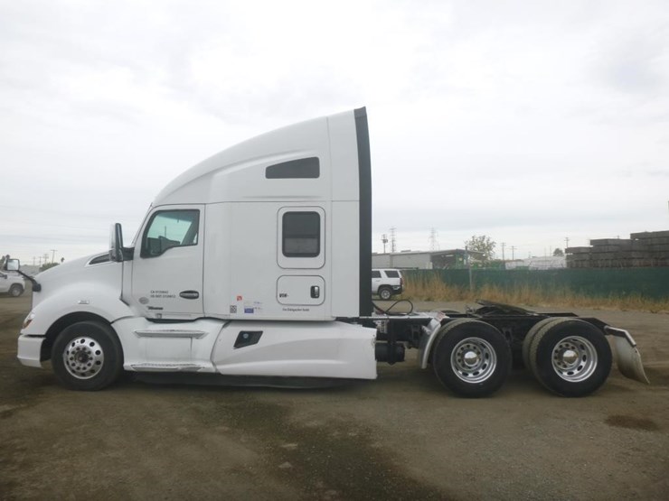 2020-kenworth-t680-image-5