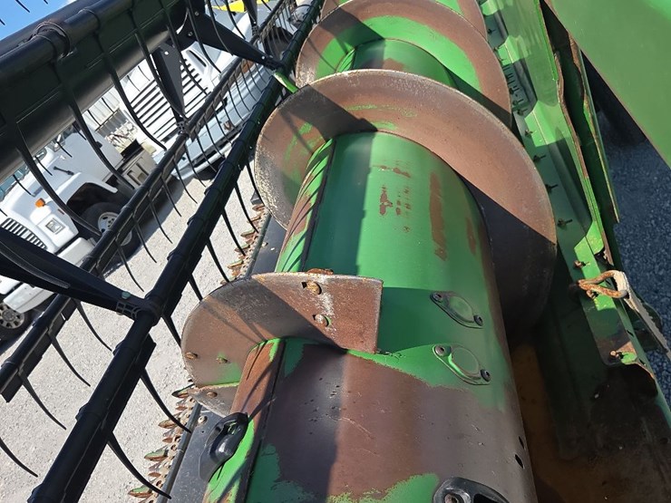 john-deere-635f-image-39