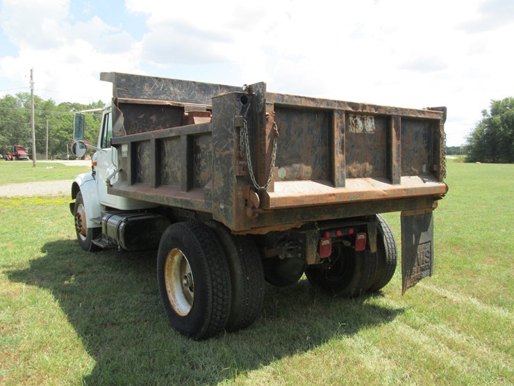 2001-international-4700-image-4