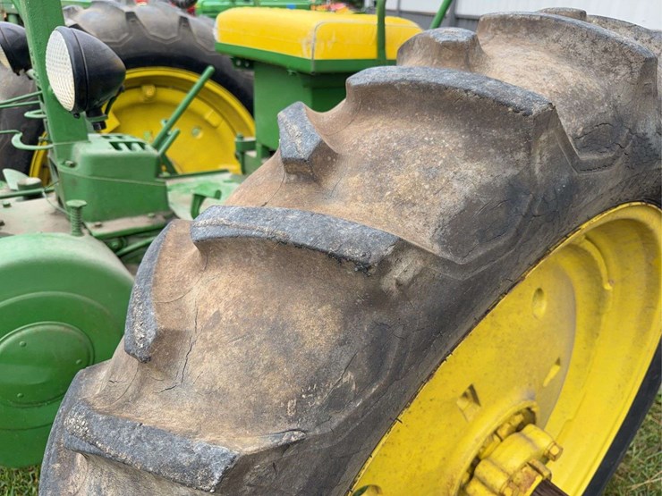 john-deere-b-image-35