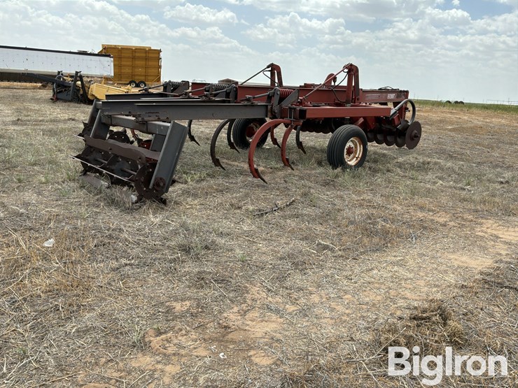 hesston-2540-image-5