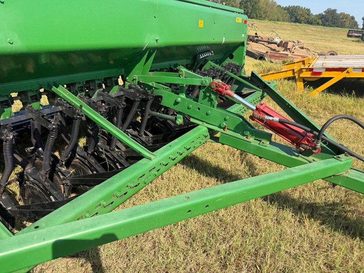 john-deere-8000-image-35
