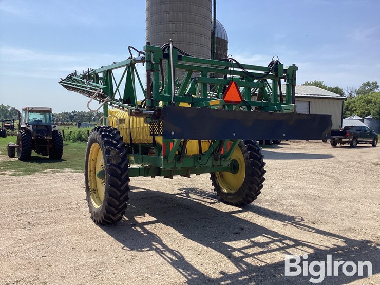 2002-summers-80'-pull-type-sprayer-image-7