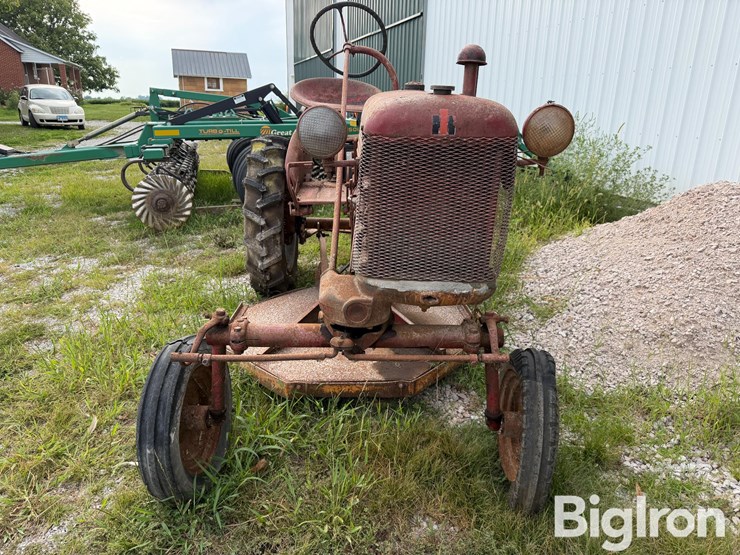 1949-international-cub-image-2