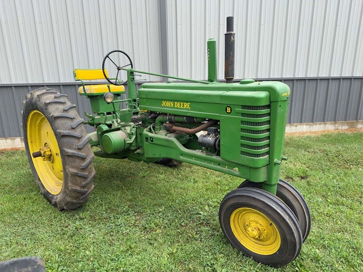 john-deere-b-image-6