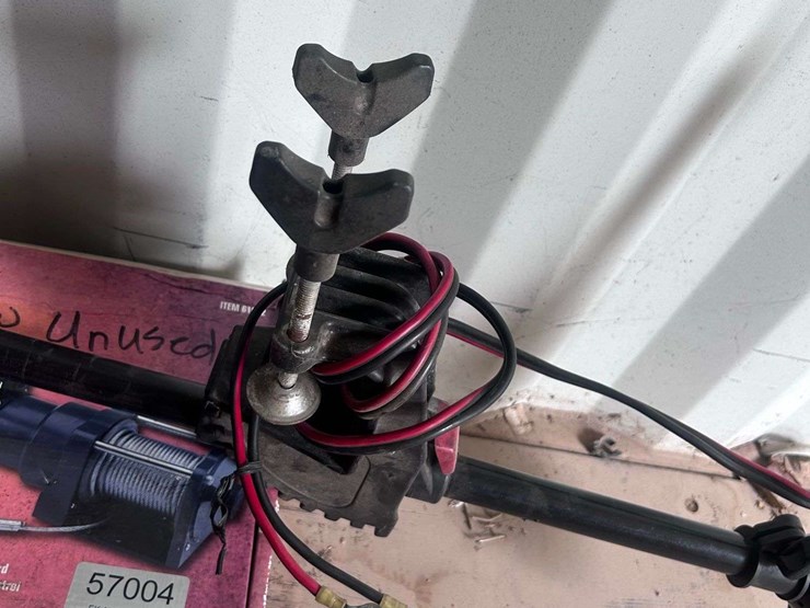 1500lb-electric-winch-with-trolley-motor-image-4
