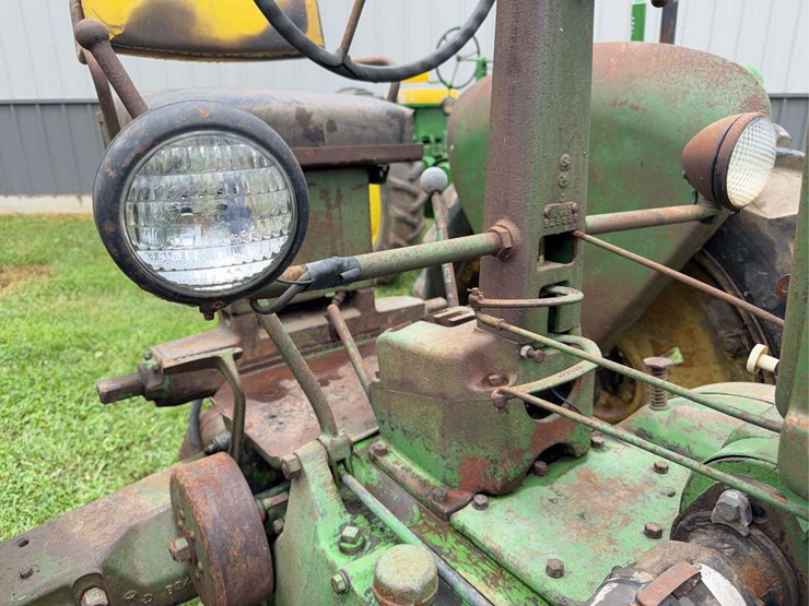 john-deere-b-image-23
