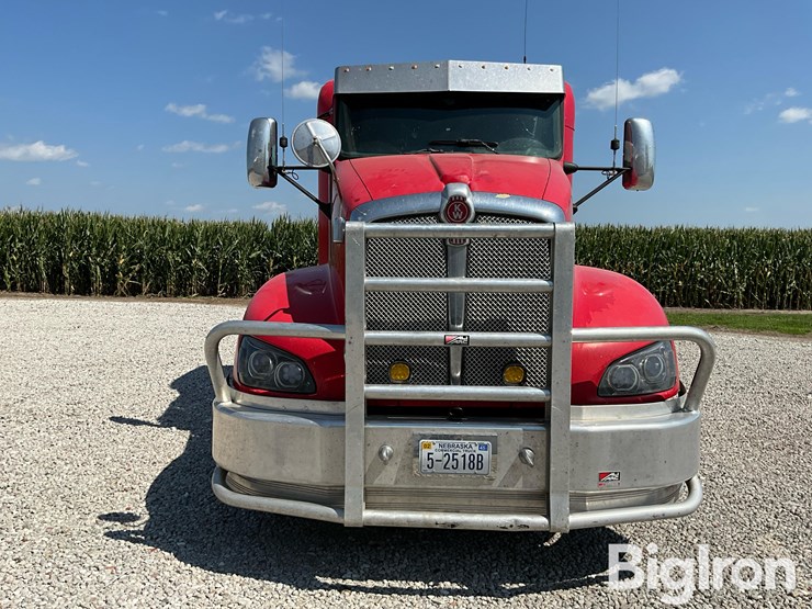 2012-kenworth-t660-image-2